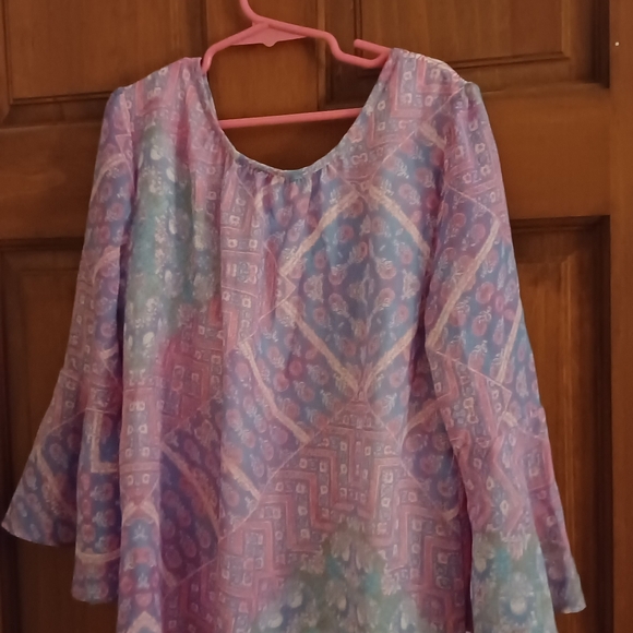 💕💕MULTI-COLORED BEAUTIFUL GIRLS  TOP XL (16) - Picture 4 of 5